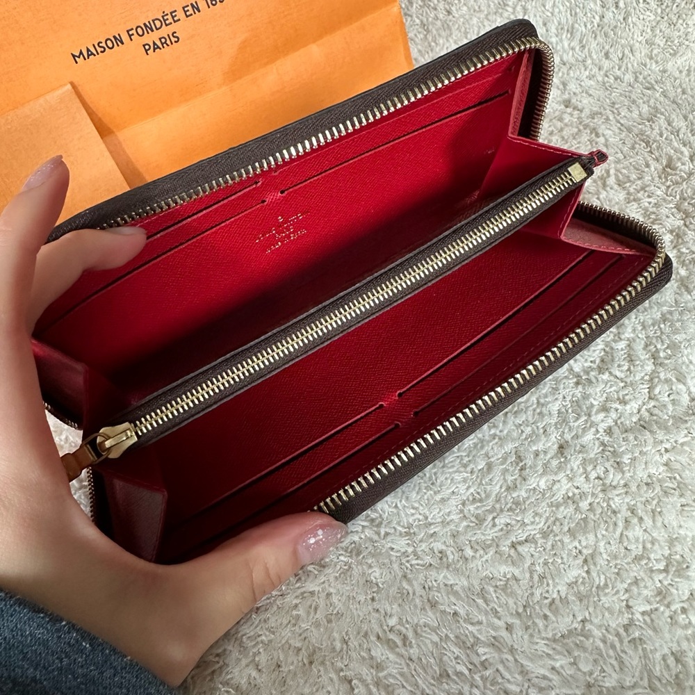 Louis Vuitton Clémence Wallet - Picture 4 of 10